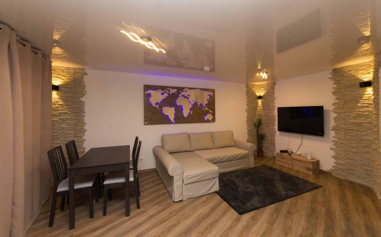 Landmann Apartment Metzingen Metzingen  Buitenkant foto