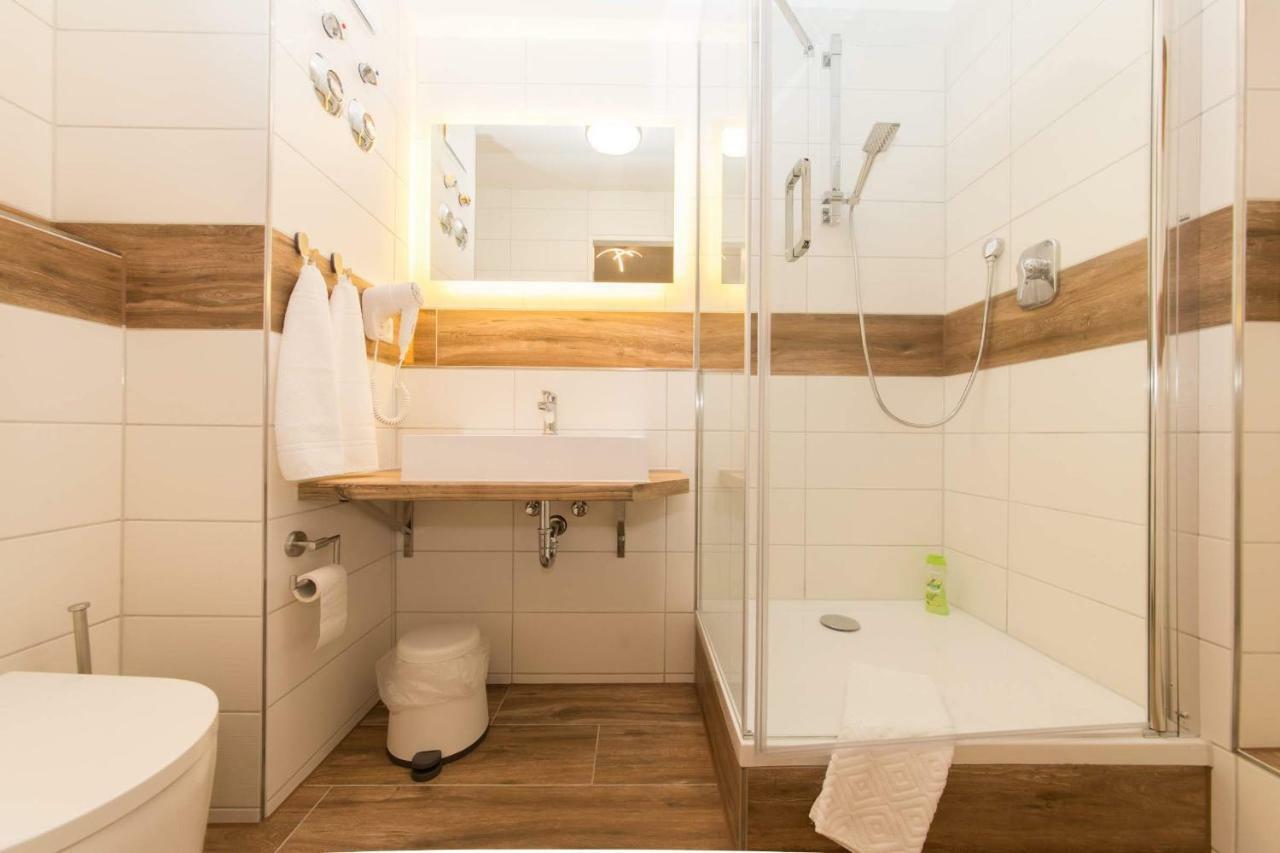 Landmann Apartment Metzingen Metzingen  Buitenkant foto